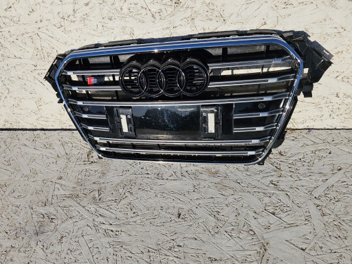 A4 8K LIFT S-LINE РЕШІТКА БАМПЕРА 8K0807233C