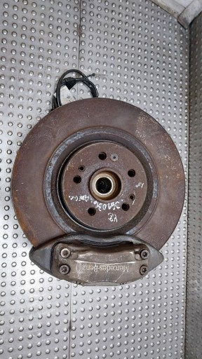 swing of the pivot caliper right rear part A1633500608 MERCEDES ML W163 2.7 CDI