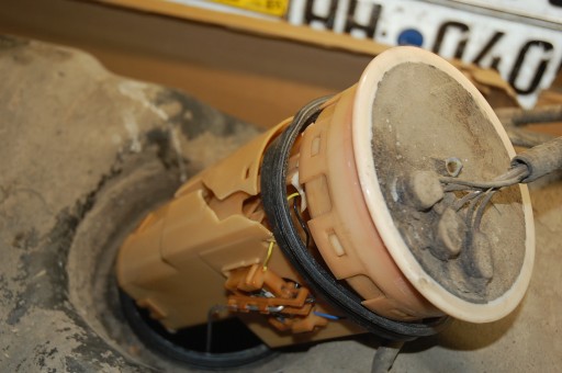 ПАЛИВНИЙ НАСОС-GRAND CHEROKEE ZJ 4.0