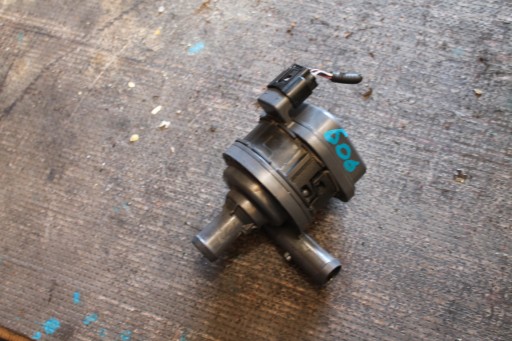606. supplementary water pump VOLVO 8888569690