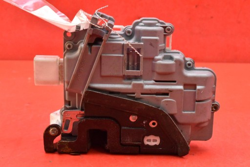 lock door right front front EU AUDI A5 8T COUPE 07-11
