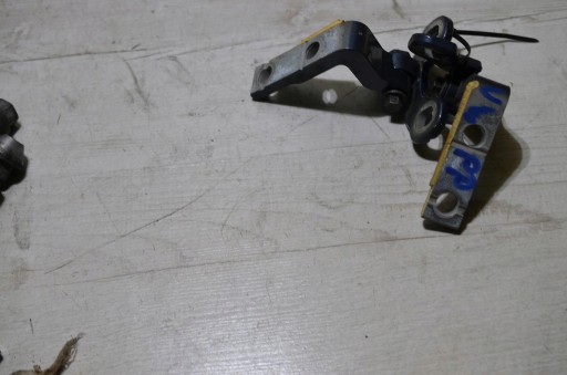 hinge door right front Volvo V40 II lift