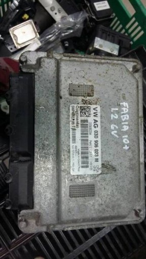 computer 03D906023M SKODA FABIA II 1.2