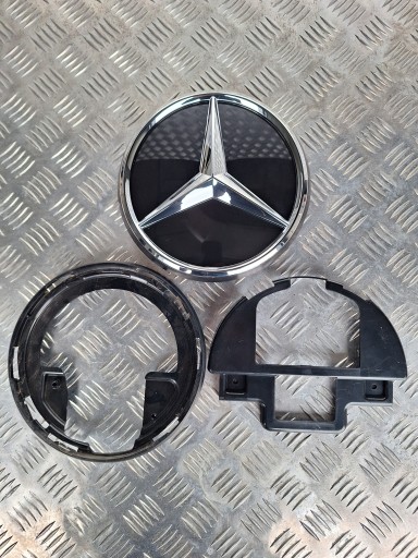 A4638884300 A2138853206 - КРІПЛЕННЯ ЕМБЛЕМИ НА БЕЙДЖ MERCEDES G-CLASS A463