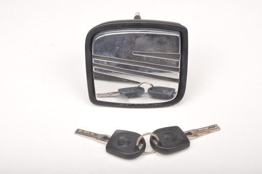 SEAT CORDOBA II РУЧКА БАГАЖНИКА