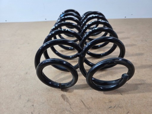 Toyota Corolla E21 Kombi 2024r springs rear. (F880)
