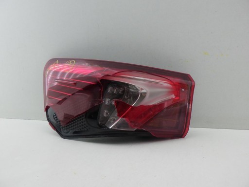 TOYOTA AVENSIS III T27 LIFT T29 KOMBI 2015- 81560-05310 light rear right