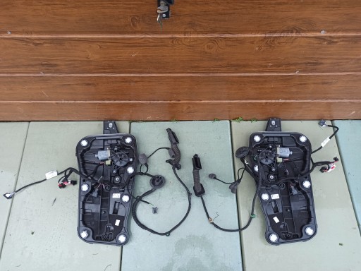 5E3839655 - МЕХАНІЗМ ПІДІЙНОГО ВІКНА ЗАДНИЙ Л/П OCTAVIA IV 5E3