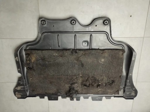 Audi A3 8V капот двигуна 5q0825236r