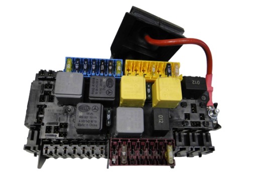 A1669068201 - MERCEDES GLE 292 КУПЕ БЛОК ПРЕДОХРАНИТЕЛЕЙ