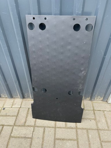 82647466 - ФАРТУК КРЫЛА RENAULT GAMA T ТРАВА НОВЫЙ ОРИГИНАЛ