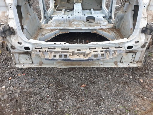 RENAULT MEGANE III HB РЕМІНЬ ЗАДНИЙ 5D