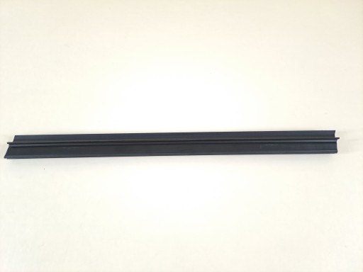 SUZUKI SX4 S-CROSS 18r LIFT moulding dust door inner right rear part
