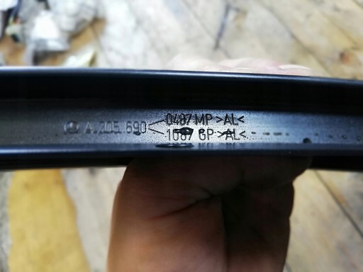 MERCEDES C-KLASA 205 moulding SLUPKA door rear part right