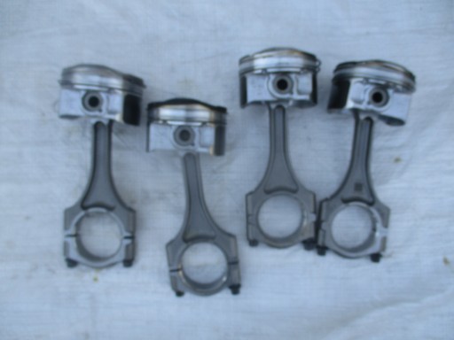 K20C1 RPY0TF9 - Поршневий шатун honda civic ix x type-r 2.0 turbo