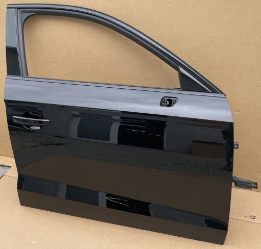 8V0 - Двери audi a3 16-19 r в цвете ly9t оригинал идеально подходят для ношения