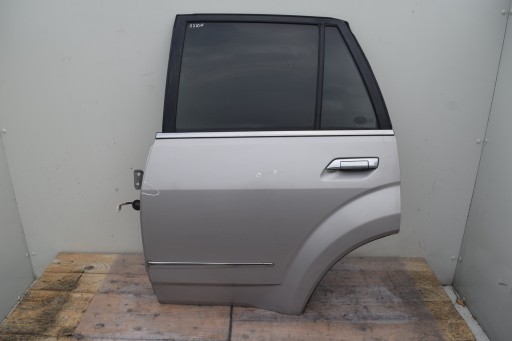 Дверная дверь isuzu дверь левой задней задней задней части