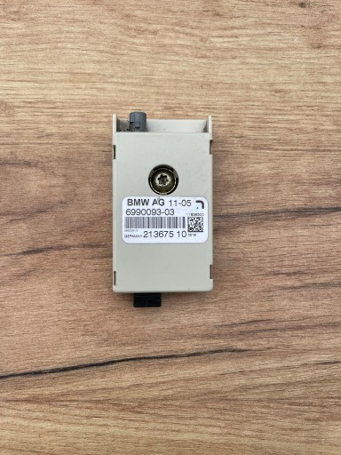 BMW X3 E83 zesilovač ANTENY 6990093