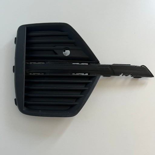 VOLVO XC60 II 2022- grid W bumper front left PDC 32234946