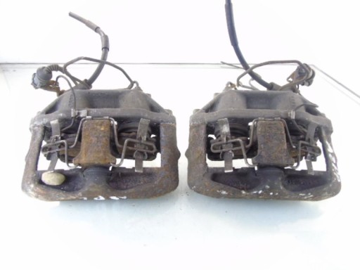 AUDI A8 D2 Затискач передні затискачі передній комплект