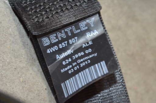 IDEALNY Gurten Sicherheits heck hinten mitte BENTLEY FLYING SPUR 1