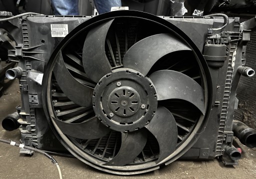 Mercedes b class w246 a class w176 радіатор радіатори вентилятор бензин