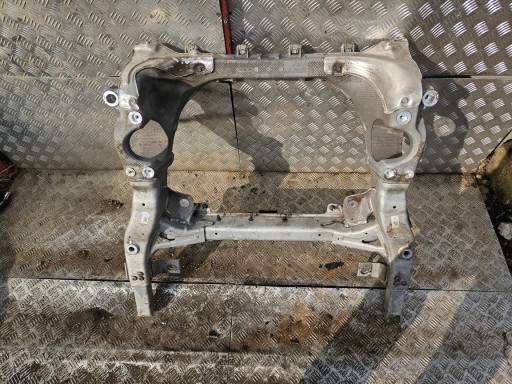 Передняя скамья сани для коляски 2056200400 4-matic mercedes w205 3.0 b 4.3 amg 17r