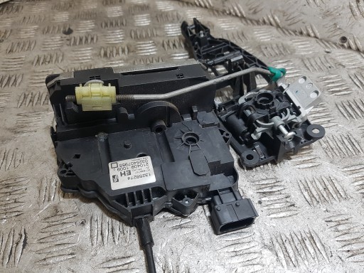 lock door right front OPEL CORSA D 6 PIN 13258274