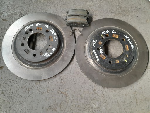 58411-D4650 58411D4650 - HYUNDAI KONA EV 2022 ГАЛЬМІВНІ КОЛОДКИ ДИСКИ ЗАДНІ