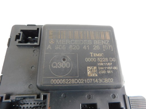 Mercedes Sprinter 906 module control unit door of the window of a lock OEM A9068204126