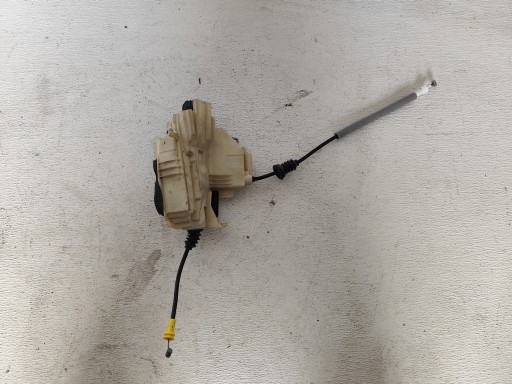 VOLVO XC60 II 2022 lock door left rear part 6PINOW