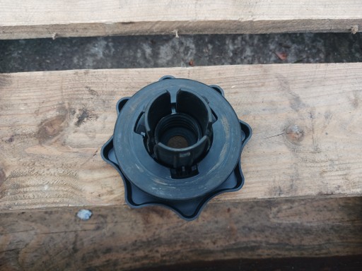 AUDI A4 A5 B8 8K vis roues de la roue de secours 8K0803899