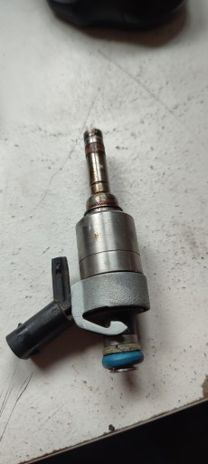 nozzle injector 2.0 TFSI TSI DLR DLRA S3 A3 8V GOLF VII 06K906036K