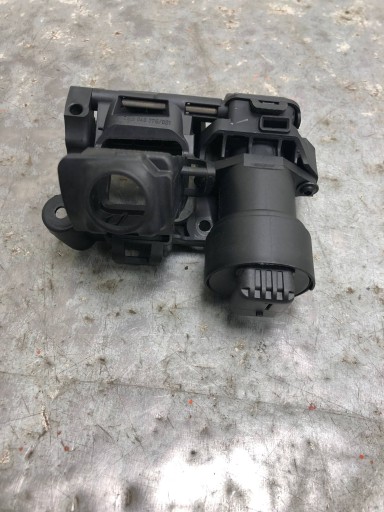 A2227500700-BILI - Крепление камеры на бампер mercedes s-class w222 a2227500700