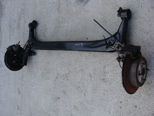 E12 3/5 - Балка заднего моста тойота королла е12!!!