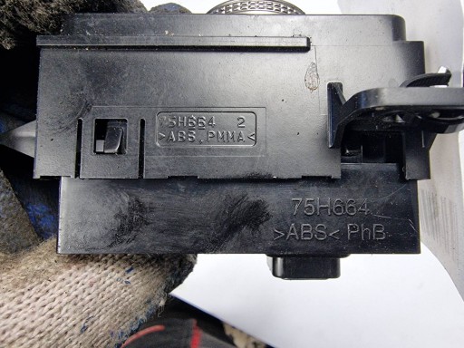Bouton 75H664 TRYBU de guide LEXUS RX350