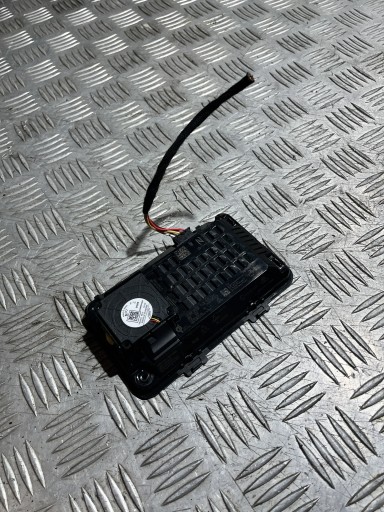 Індуктивний зарядний пристрій vw t-roc 17- 6va035502