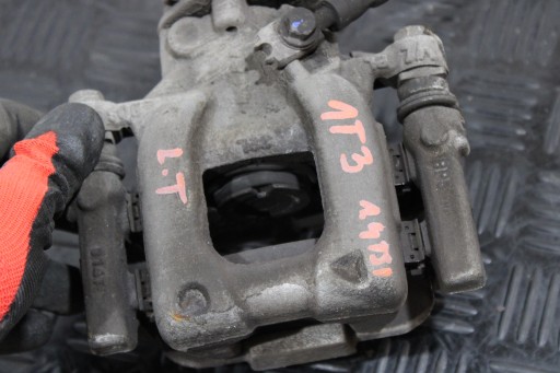 caliper brake left rear part VW TOURAN 1T3 1T0 LIFT