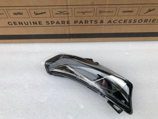 642916 - Piaggio X10 X 10 покажчик повороту передній новий лівий