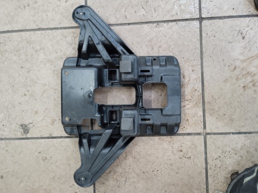 31260529 - КРІПЛЕННЯ ПАНЕЛІ ЛІХТАРІВ DODGE RAM 15-18