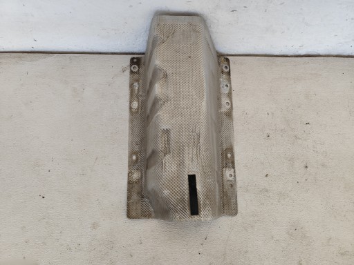 VOLVO XC40 II 2018 Blende Abdeckung TERMICZNA des Auspuffs 31694900