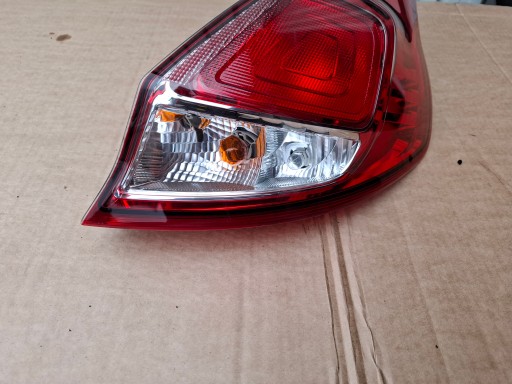 FORD FIESTA MK7 LIFT light right rear part ANGLIK