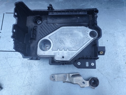 NISSAN JUKE II F16 Porta per batteria