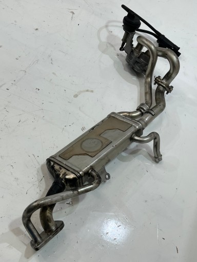 A6421401263 A6421401263 - Клапан радиатора EGR MERCEDES E350 CDI полный комплект !