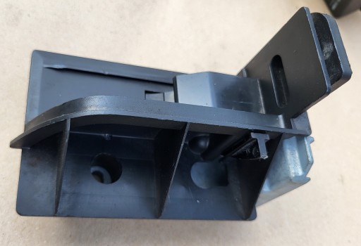 bracket holder ROLETY boot BMW X5 E70 OE EU 9928100014