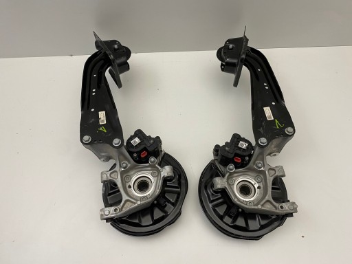 5Q0505435J 5Q0505436J - Комплект ступиц заднего поворотного кулака audi a3 s3 8v golf 7r