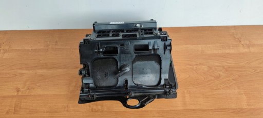 VW PASSAT B6 3C passenger compartment of the passenger KIESZEN plato