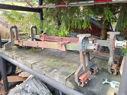 КРІПЛЕННЯ ДО МЕТАЛЕВОГО КАРКАСУ