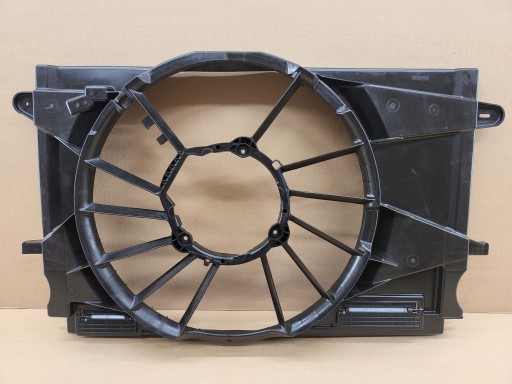 9795 LF763001 - КОРПУС ВЕНТИЛЯТОРА OPEL ASTRA K V