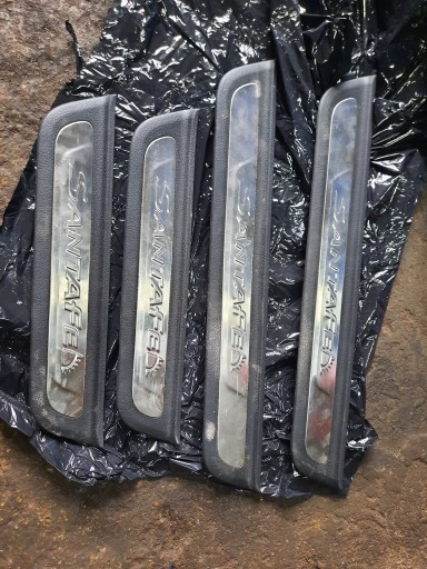 71 ВНУТРІШНІ БІЧНІ СПІДНИЦІ HYUNDAI SANTA FE IV